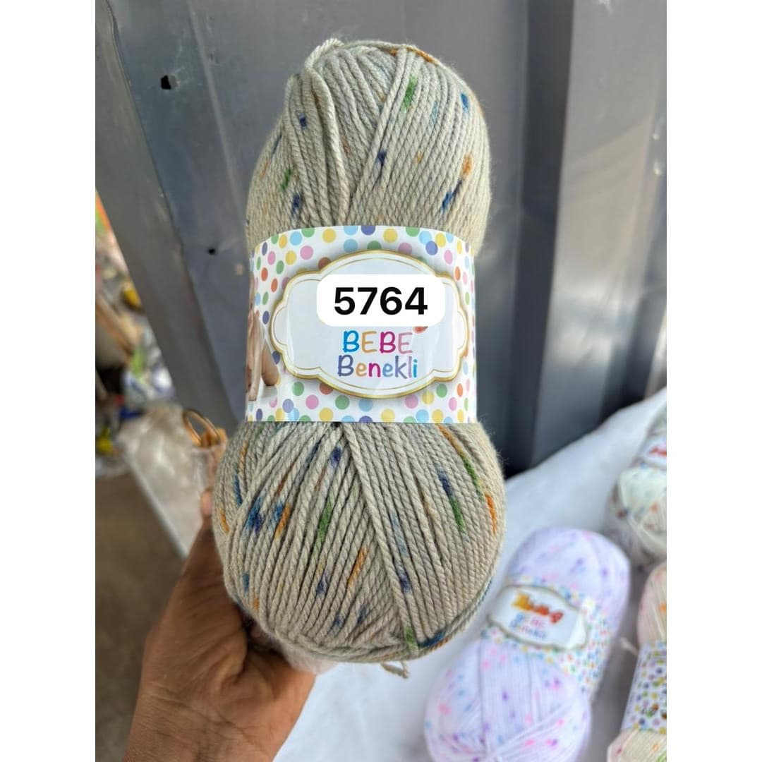 Spotted yarn